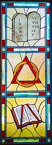 stainedGlassStNicholas170x470-5